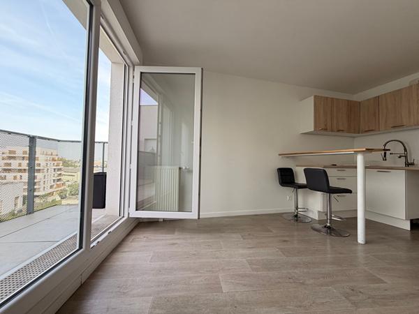 Appartement Villeneuve La Garenne 2 pièce(s) 42.8 m2