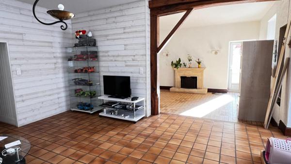 Pouzauges, Maison 128 m² , 3 chambres et un bureau