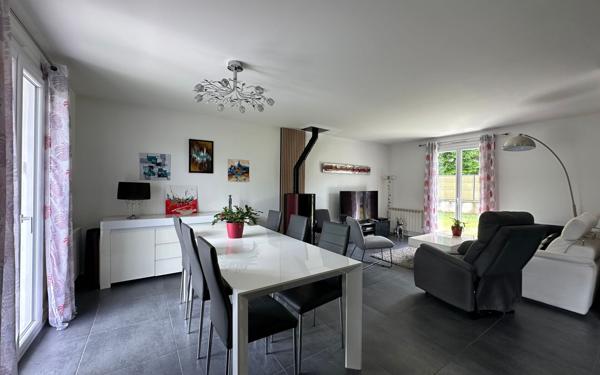 Maison à vendre    4 pièces • 81 m2 Rumilly