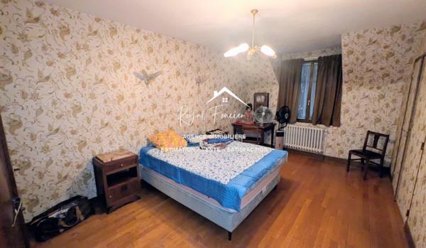 Maison ancienne avec beaucoup de potentiel