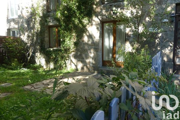 Appartement à vendre 4 pièces 98 m² Burzet