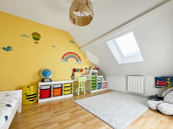 Maison familiale 8 pièces à Vaux-le-Pénil