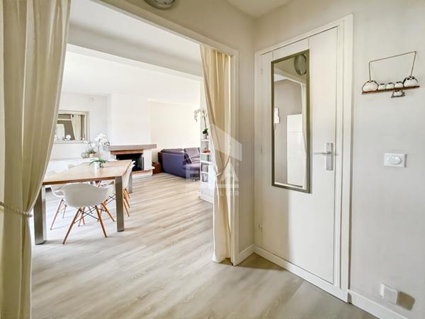 Maison familiale 8 pièces à Vaux-le-Pénil