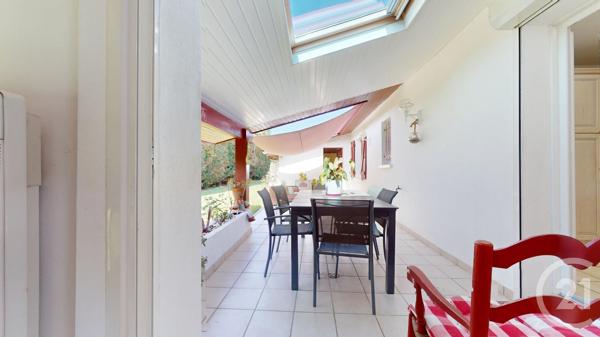 Maison à vendre  6 pièces - 112,20 m 2   ST PEE SUR NIVELLE  - 64