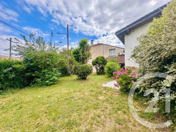 Maison à vendre  5 pièces - 185 m 2   BERSON  - 33