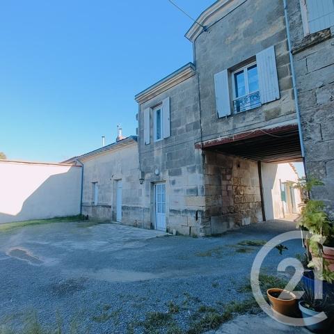 Maison à vendre  5 pièces - 185 m 2   BERSON  - 33