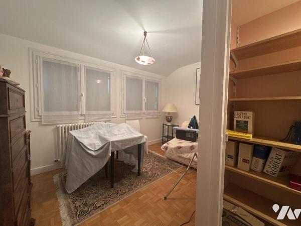 A VENDRE 56 PLOEREN CENTRE AGREABLE MAISON SUR JARDIN 541 m²