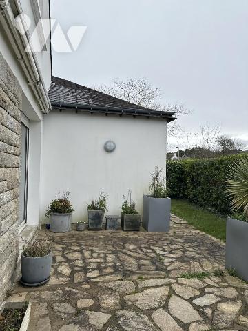 A VENDRE 56 PLOEREN CENTRE AGREABLE MAISON SUR JARDIN 541 m²