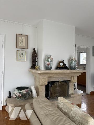 A VENDRE 56 PLOEREN CENTRE AGREABLE MAISON SUR JARDIN 541 m²