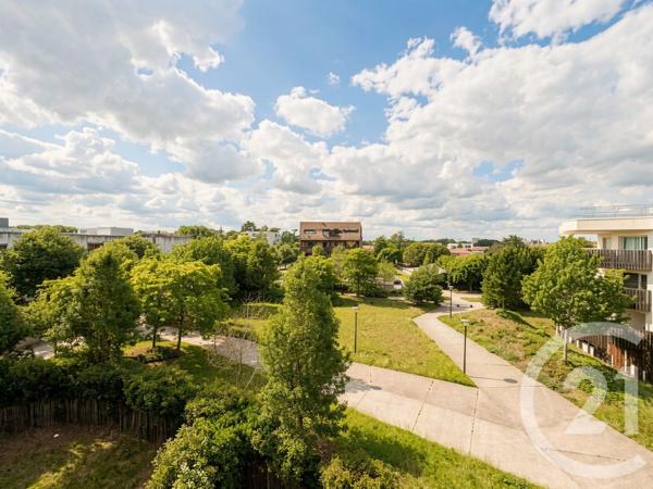 Appartement F4 à vendre  4 pièces - 80,10 m 2   BEGLES  - 33
