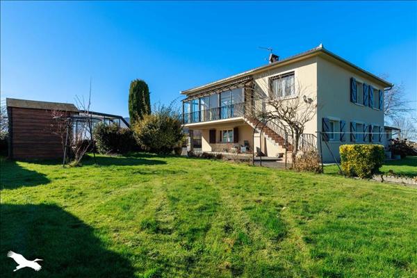Maison à vendre |  Saint-Lizier |  6 pièces | 187,6 m²