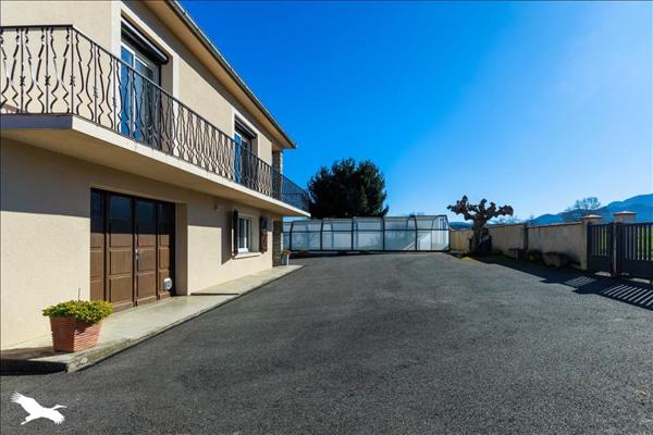 Maison à vendre |  Saint-Lizier |  6 pièces | 187,6 m²