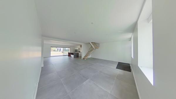 Maison années 1700 entièrement rénovée 4 chambres Belles prestations