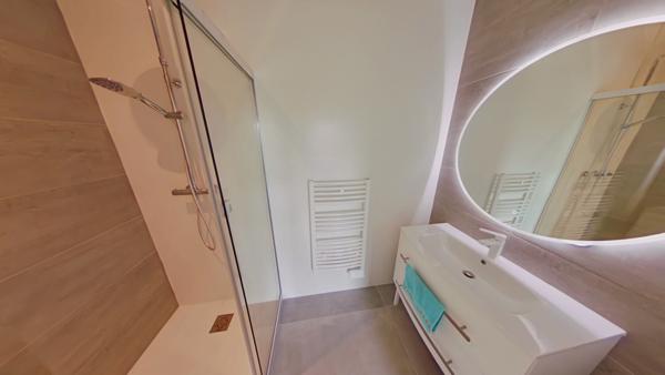 Maison années 1700 entièrement rénovée 4 chambres Belles prestations