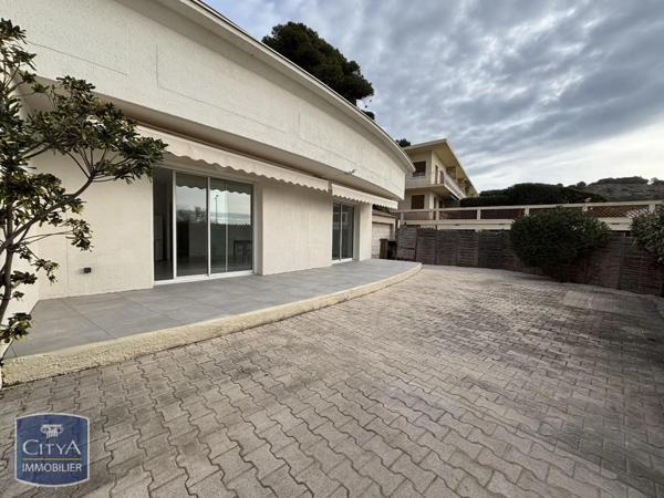 Appartement à louer 3 pièces 88.68m²