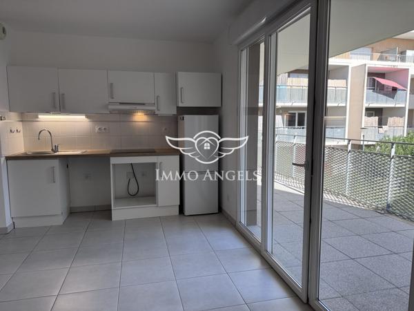 Appartement T3 57m2 lumineux et moderne avec place de parking