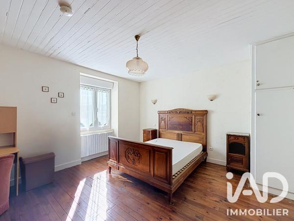 Maison à vendre 9 pièces 264 m² Saint-Chély-d'Apcher