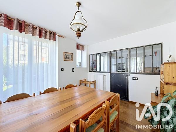 Maison à vendre 9 pièces 264 m² Saint-Chély-d'Apcher
