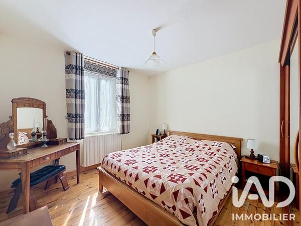 Maison à vendre 9 pièces 264 m² Saint-Chély-d'Apcher