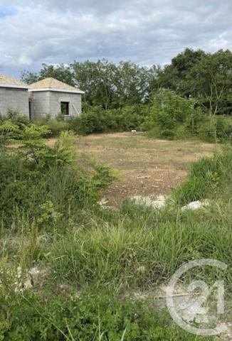 Terrain à vendre  758 m 2   CHATELLERAULT  - 86