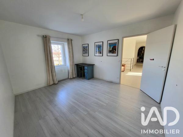 Maison à vendre 5 pièces 165 m² Andrézieux-Bouthéon