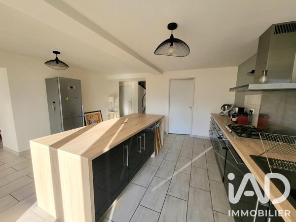 Maison à vendre 5 pièces 165 m² Andrézieux-Bouthéon
