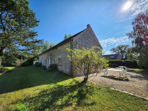 Maison Dourdan 9 pièces de 160 m2