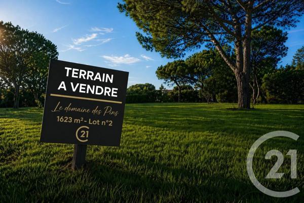 Terrain à vendre  1623 m 2   LA VALETTE DU VAR  - 83