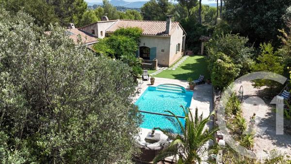 Maison à vendre  5 pièces - 207 m 2   MARSEILLE  - 13011