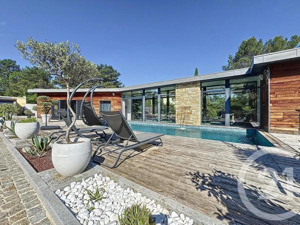 Maison à vendre  5 pièces - 207 m 2   MARSEILLE  - 13011