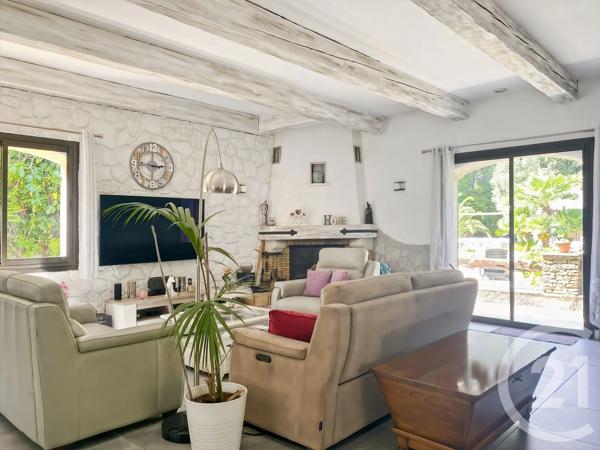 Maison à vendre  5 pièces - 207 m 2   MARSEILLE  - 13011