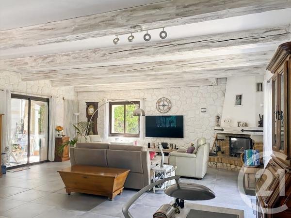 Maison à vendre  5 pièces - 207 m 2   MARSEILLE  - 13011