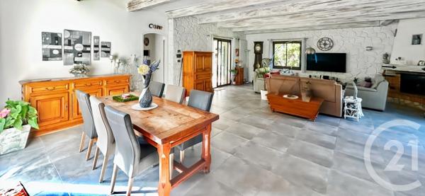 Maison à vendre  5 pièces - 207 m 2   MARSEILLE  - 13011