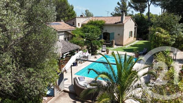 Maison à vendre  5 pièces - 207 m 2   MARSEILLE  - 13011