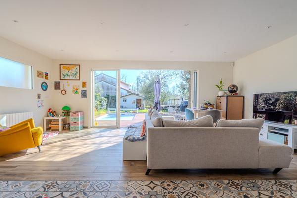 PESSAC ALOUETTE - Maison contemporaine avec piscine