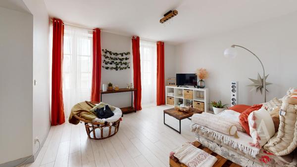 Appartement T2 51m2 - Hyper Centre de CHTX