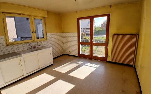 Maison à vendre    4 pièces •  Étival-Clairefontaine