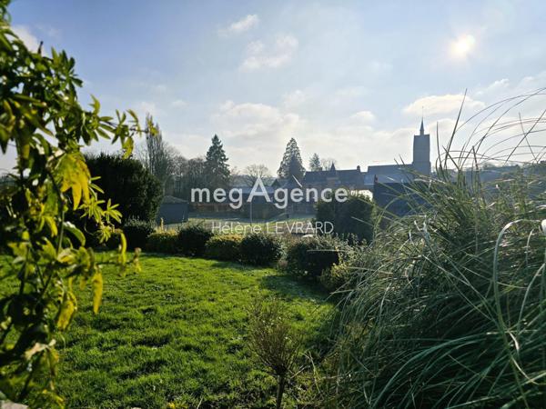 Maison à Vimartin-sur-Orthe, 53160 - 8 pièces 148m²