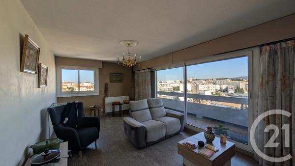 Appartement F3 à vendre  3 pièces - 74,10 m 2   MARSEILLE  - 13004