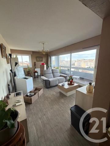 Appartement F3 à vendre  3 pièces - 74,10 m 2   MARSEILLE  - 13004