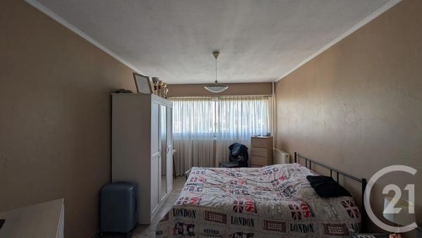 Appartement F3 à vendre  3 pièces - 74,10 m 2   MARSEILLE  - 13004