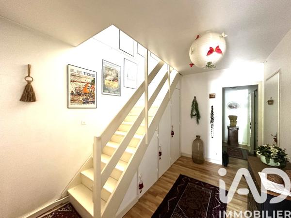 Maison à vendre 5 pièces 100 m² Saint-Julien-les-Villas