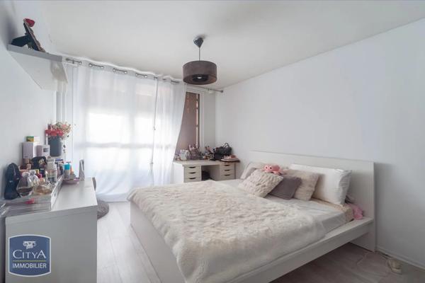 Appartement à vendre 2 pièces 56.31m² Mâcon (71000)