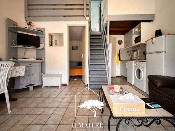 Villa d'angle résidence avec piscine