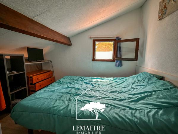 Villa d'angle résidence avec piscine