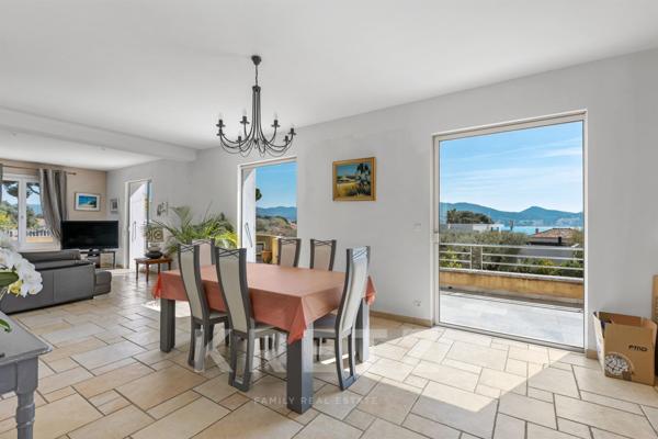 MAISON VUE MER A PIEDS DU PORT ET DES PLAGES