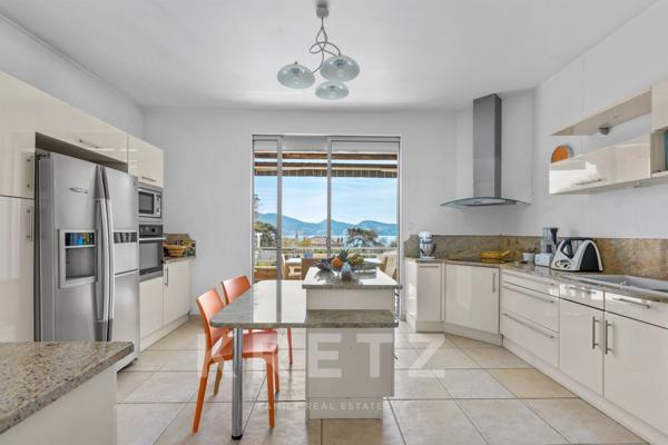 MAISON VUE MER A PIEDS DU PORT ET DES PLAGES