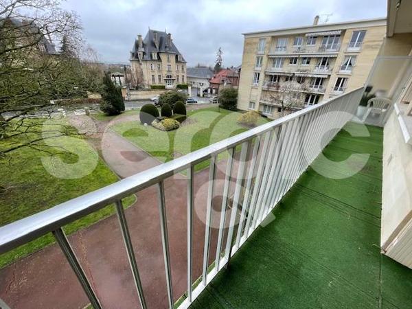 Location 3 Pieces 72 60200 Compiegne 43 0075 01 0019