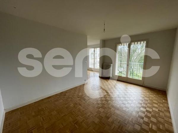 Location 3 Pieces 72 60200 Compiegne 43 0075 01 0019
