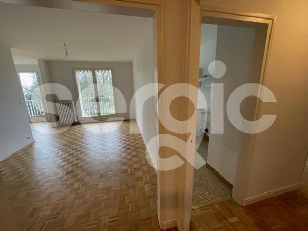 Location 3 Pieces 72 60200 Compiegne 43 0075 01 0019
